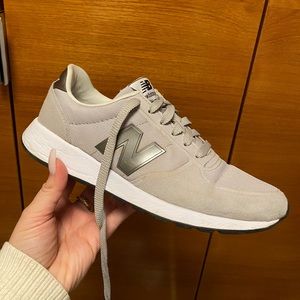 New Balance Sneakers